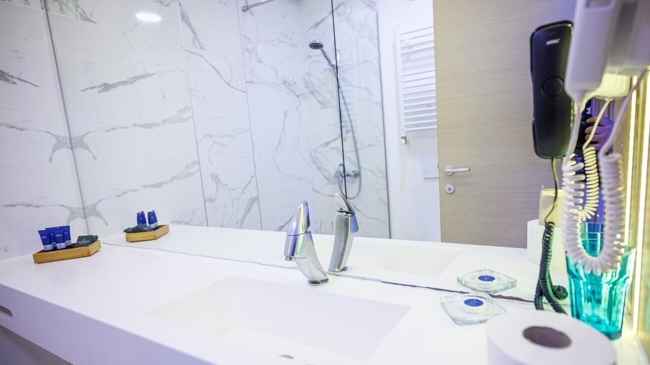 5.-camera-frontala-aqvatonic-hotel-eforie-resort