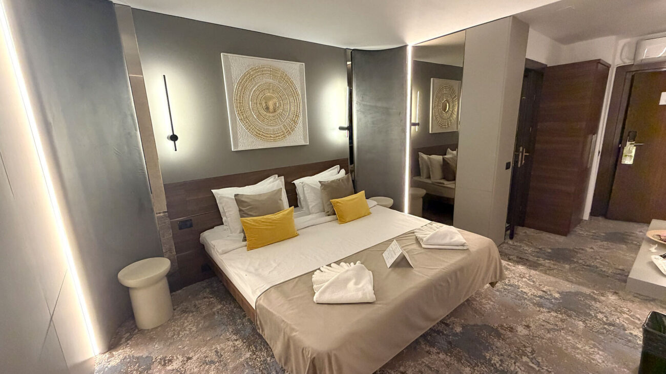 camera-Double-Deluxe-Hotel-Meduza-2