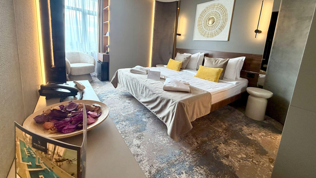 camera-Double-Deluxe-Hotel-Meduza-8