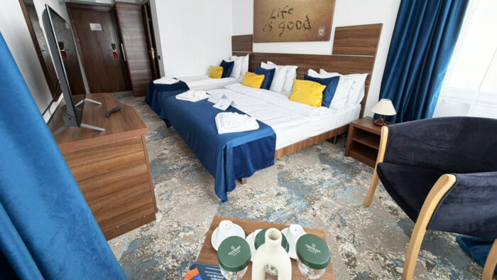 Front Triple Room - imagine 3